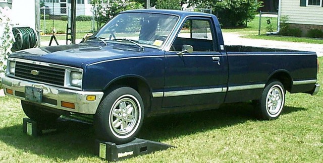 truck front left side.JPG
