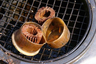old fuel fliter cut open 1.JPG